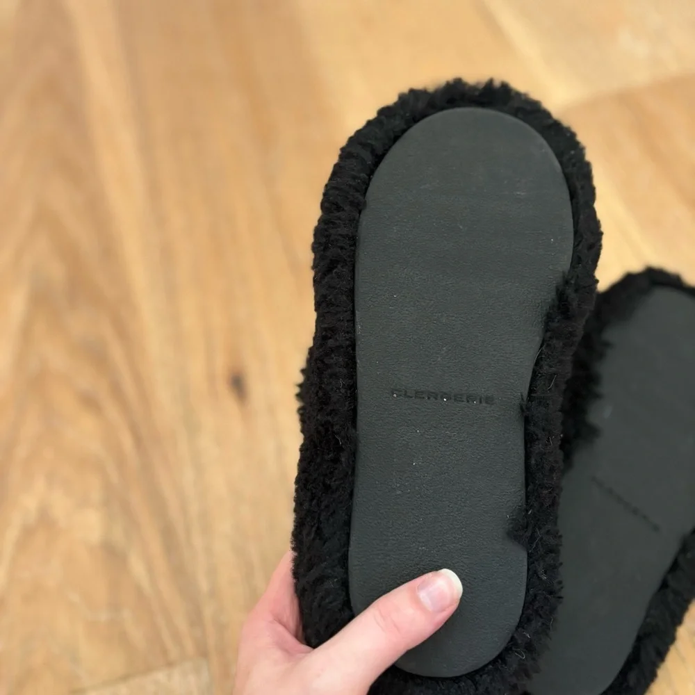 Clergerie Paris Anouck Fuzzy Platform Sandals 38